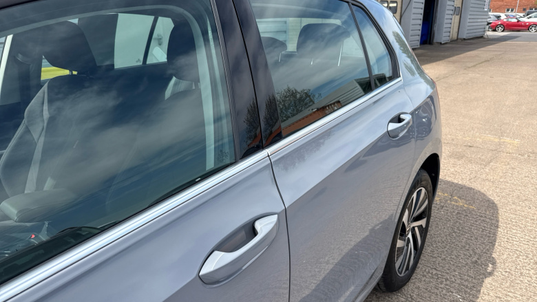 Volkswagen Golf 1.4 TSI eHybrid Style 5dr DSG Hatchback